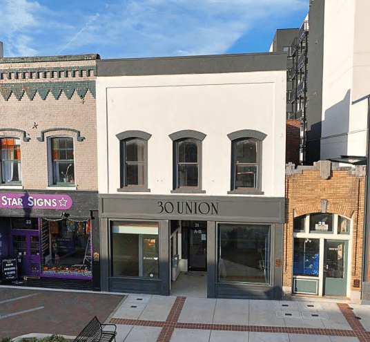 30 Union St. S.